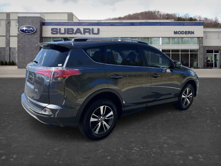 Used 2017 Magnetic Gray Metallic Toyota XLE image 5