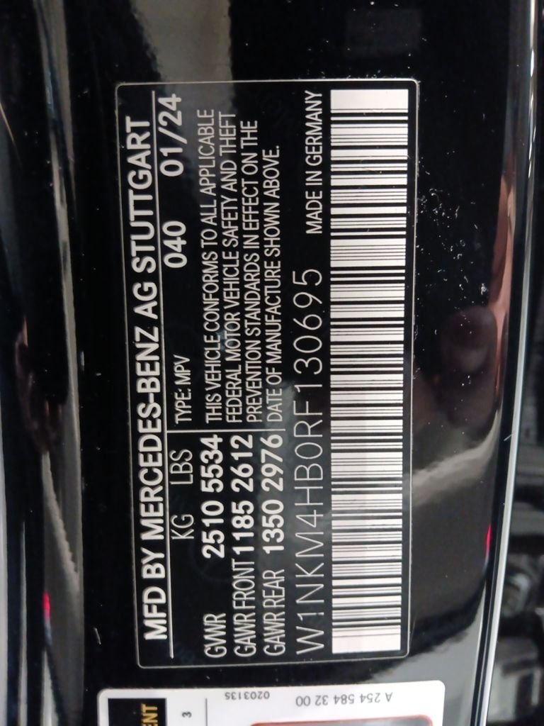 Certified Used 2024 Black Mercedes-Benz GLC 300 image 10