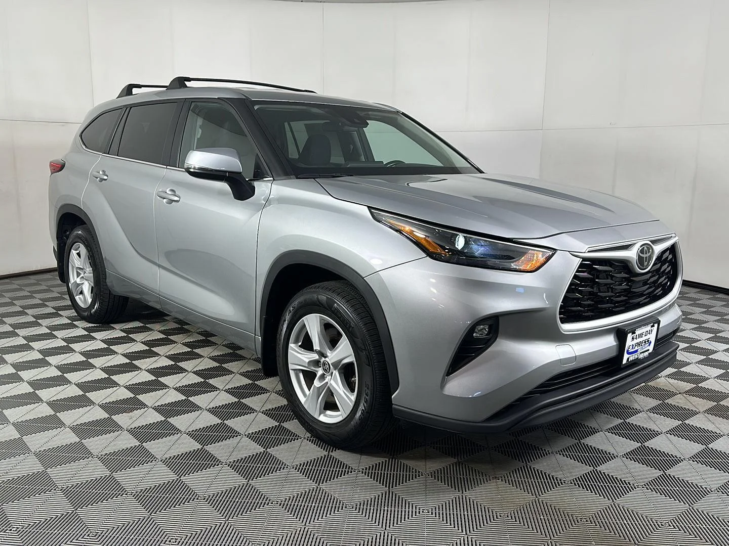 Used 2023 Celestial Silver Metallic Toyota LE image 11