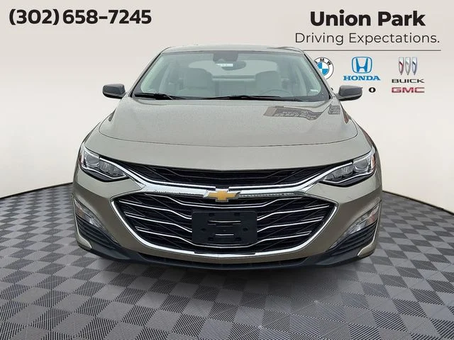 Used 2024 Mineral Gray Metallic Chevrolet LT image 2
