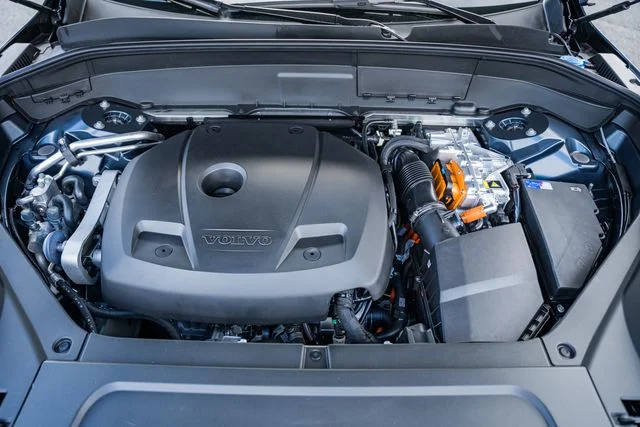 New 2026 Denim Blue Volvo T8 Plus image 19