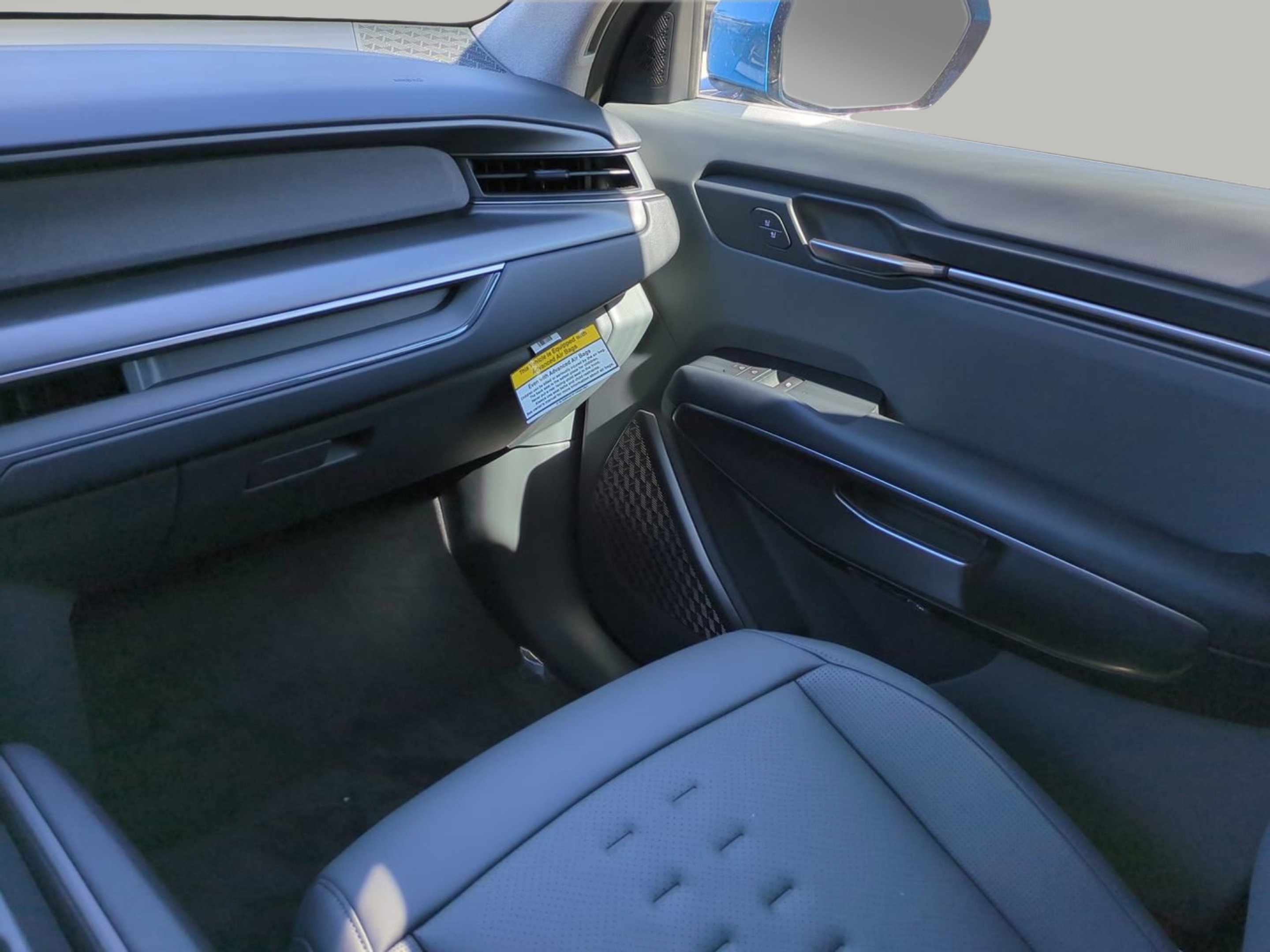 New 2026 Ocean Blue Kia Wind image 19