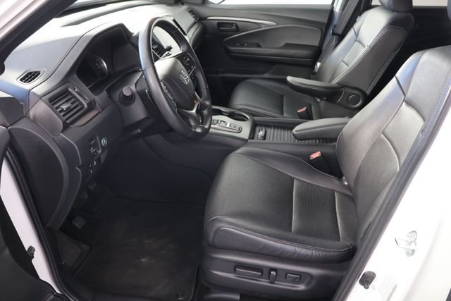 Used 2023 White Honda EX-L image 20