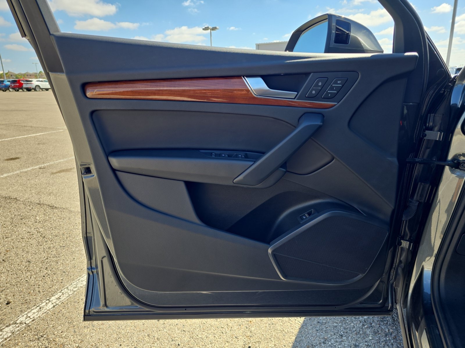 2023 Audi Q5 Premium - Photo 25