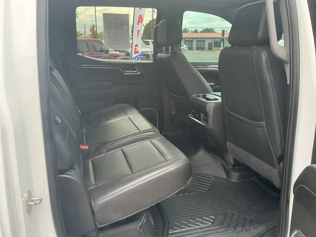 Used 2022 Summit White Chevrolet LT Trail Boss image 15