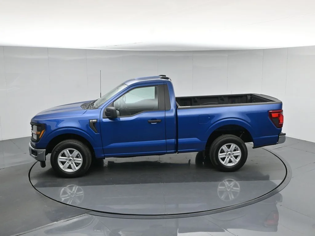New 2026 Oxford White Ford XLT image 38