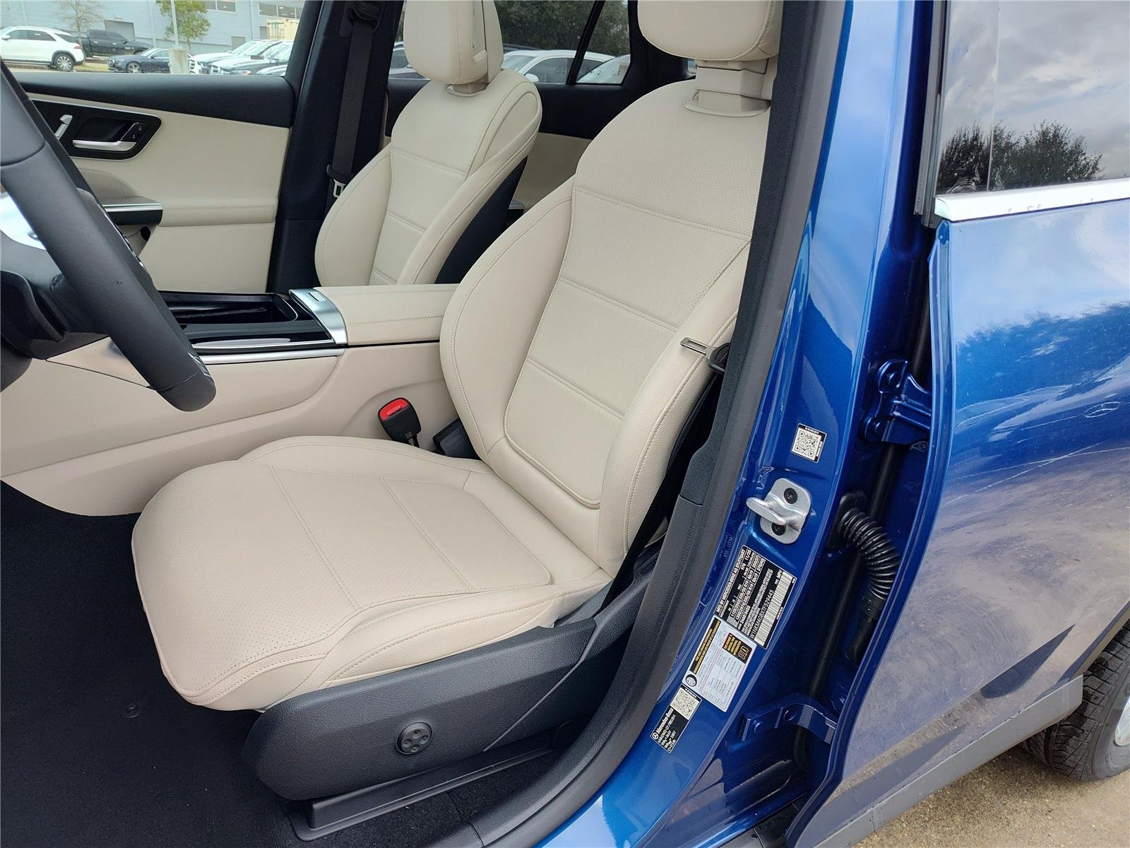 New 2026 Starling Blue Metallic Mercedes-Benz GLC 300 image 6