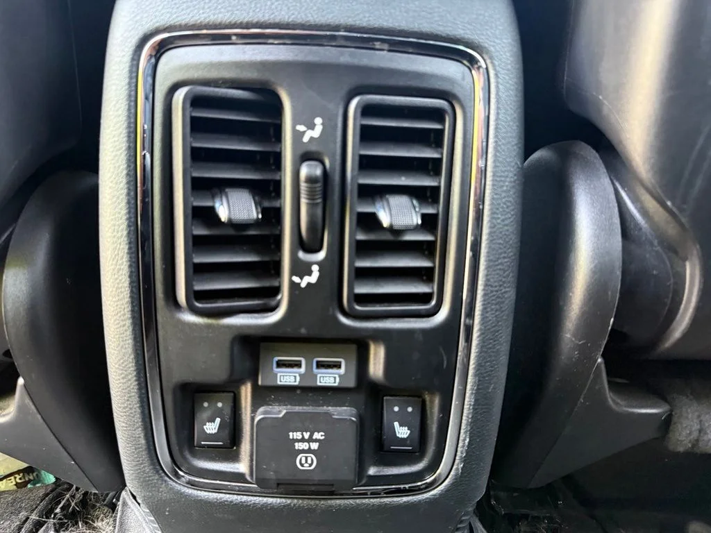 Used 2018 Bright White Clearcoat Jeep Limited image 20