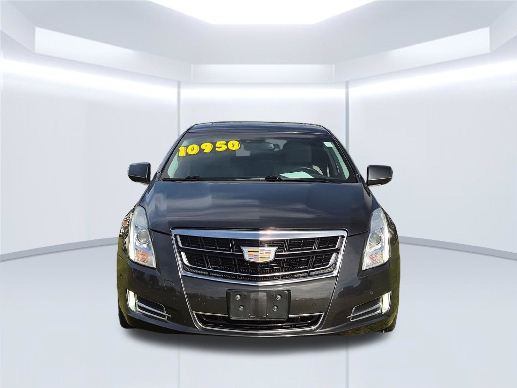 Used 2016 Gray Cadillac Luxury image 10