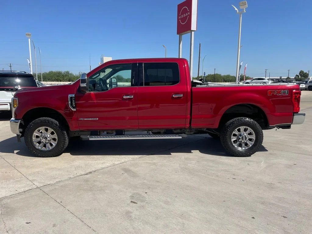 Used 2019 Red Ford XLT image 4