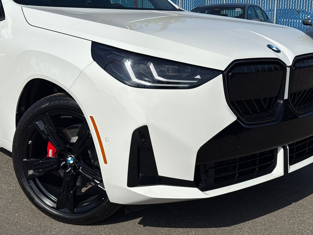 New 2026 Alpine White BMW 30 xDrive image 6