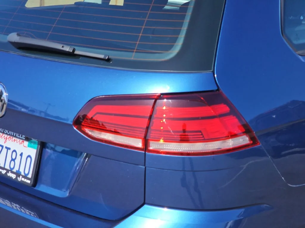 Used 2019 Blue Volkswagen S image 39