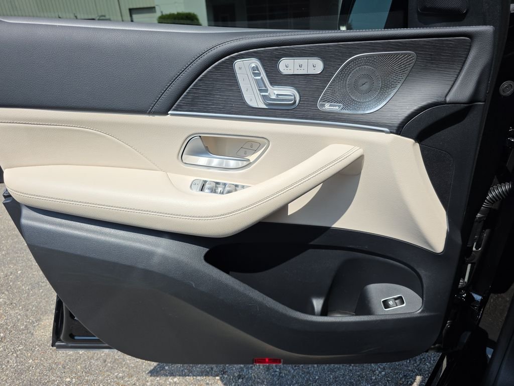 Certified Used 2024  Mercedes-Benz GLE 450 image 19
