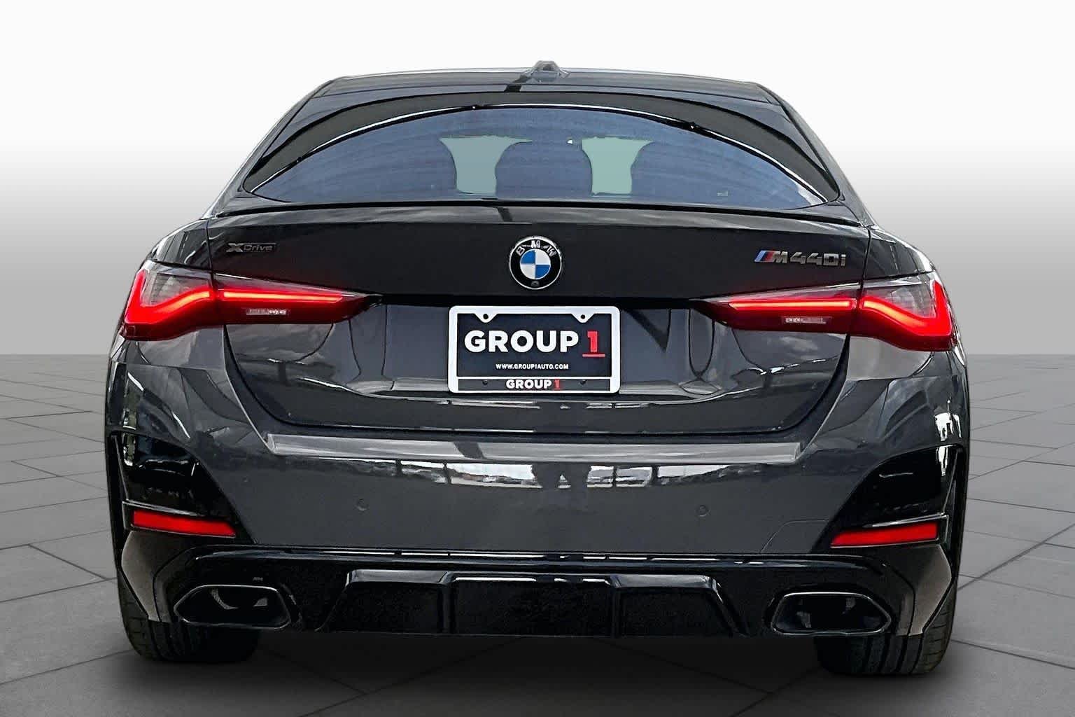 Used 2022 Dravit Gray Metallic BMW M440i xDrive image 5