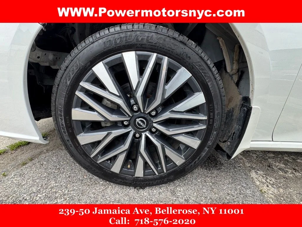 Used 2024 White Nissan 2.5 SV image 13