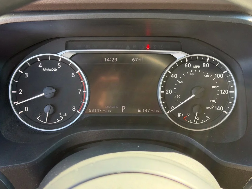 Used 2023 Glacier White Nissan S image 20