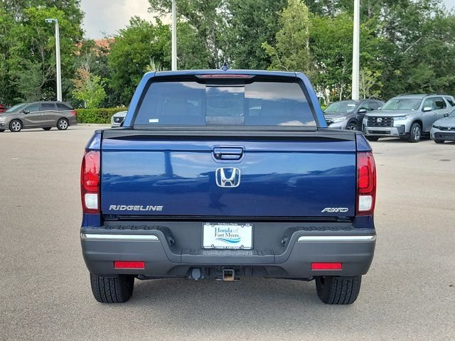 Used 2019 Obsidian Blue Pearl Honda RTL-T image 5