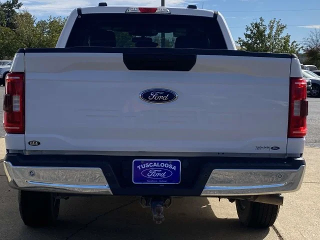 Used 2021 White Ford XLT image 4