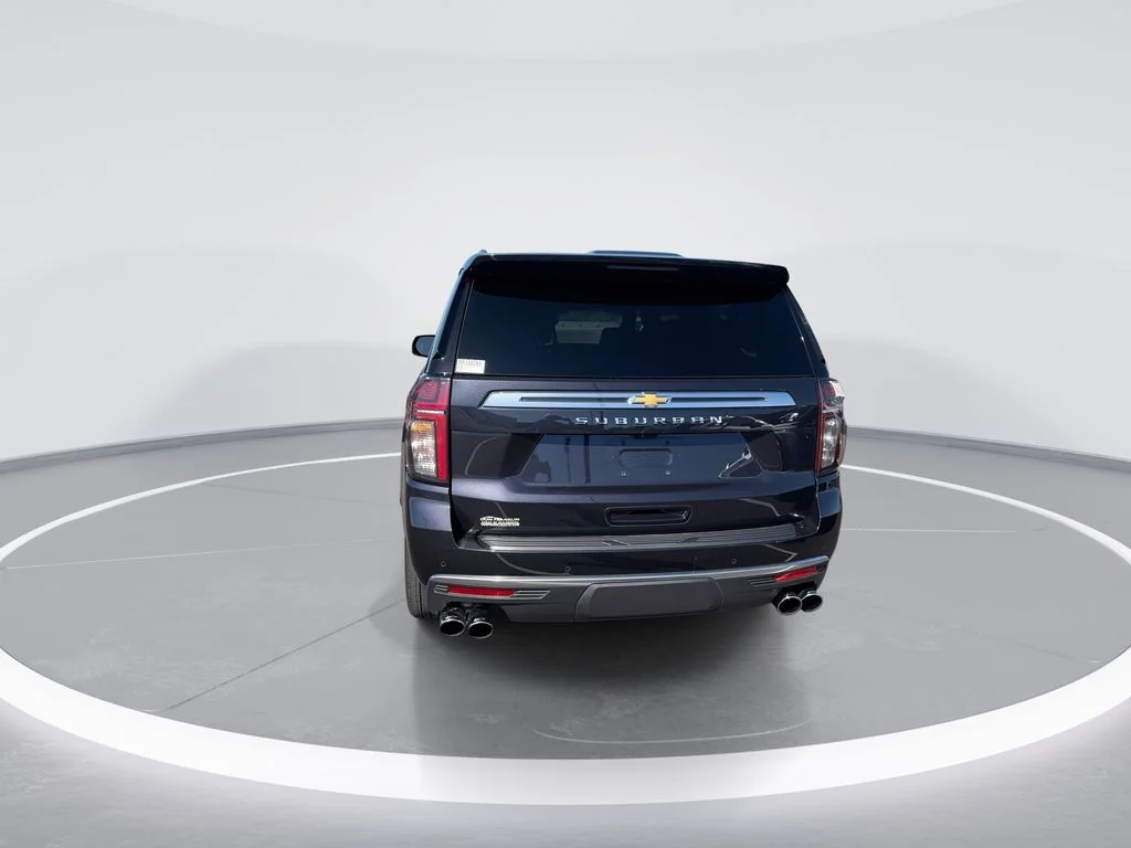 Used 2024 Gray Chevrolet High Country image 7