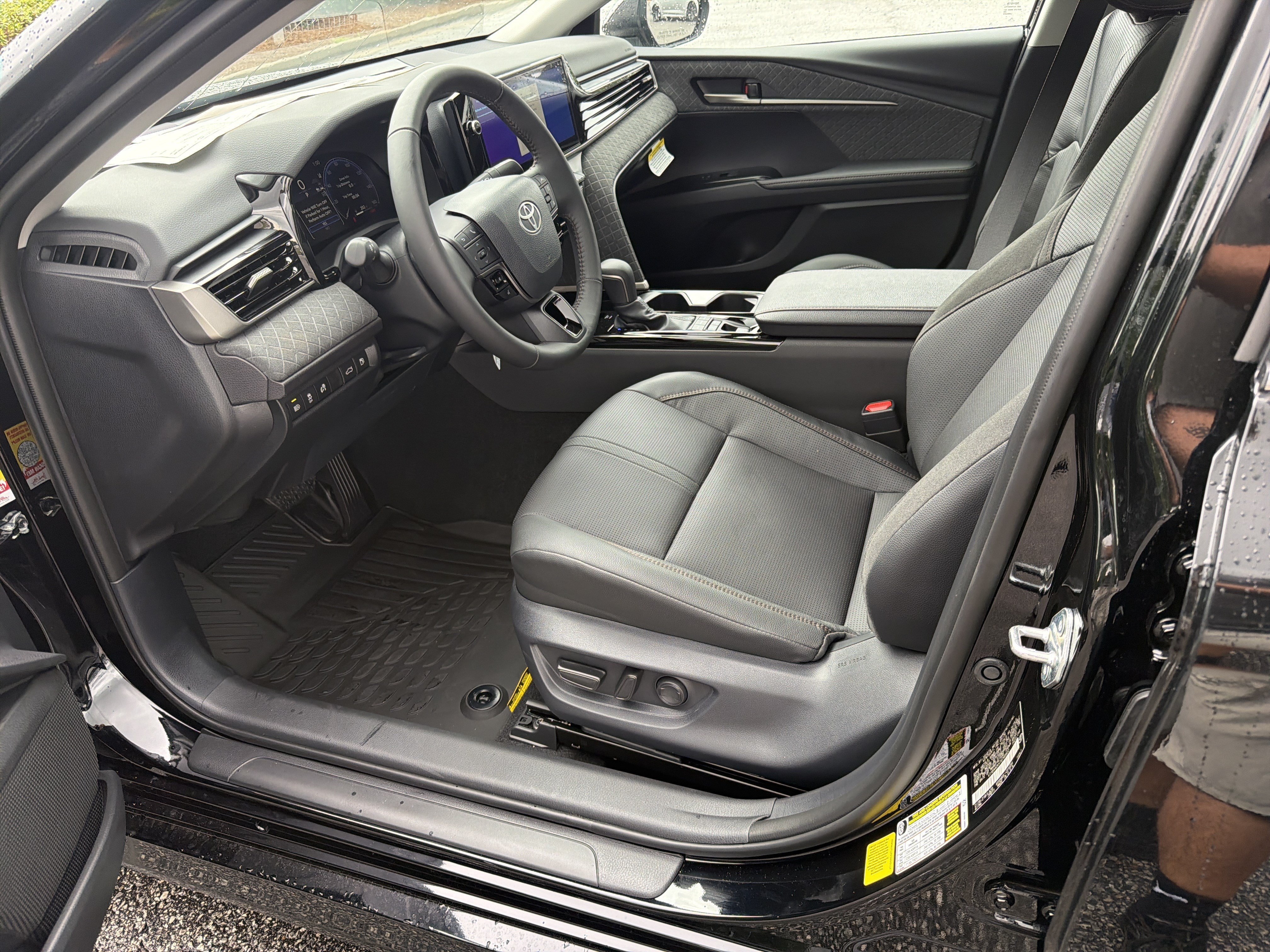 New 2026 Midnight Black Metallic Toyota XLE image 9