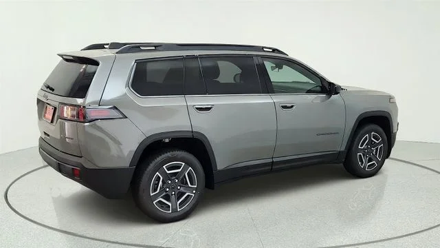 New 2026 Sting-Gray Clear-Coat Exterior Paint Jeep Laredo image 14