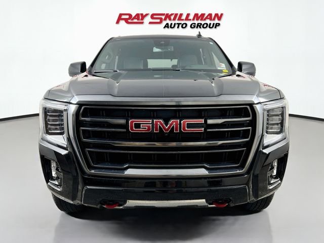 2023 GMC Yukon AT4 - Photo 2