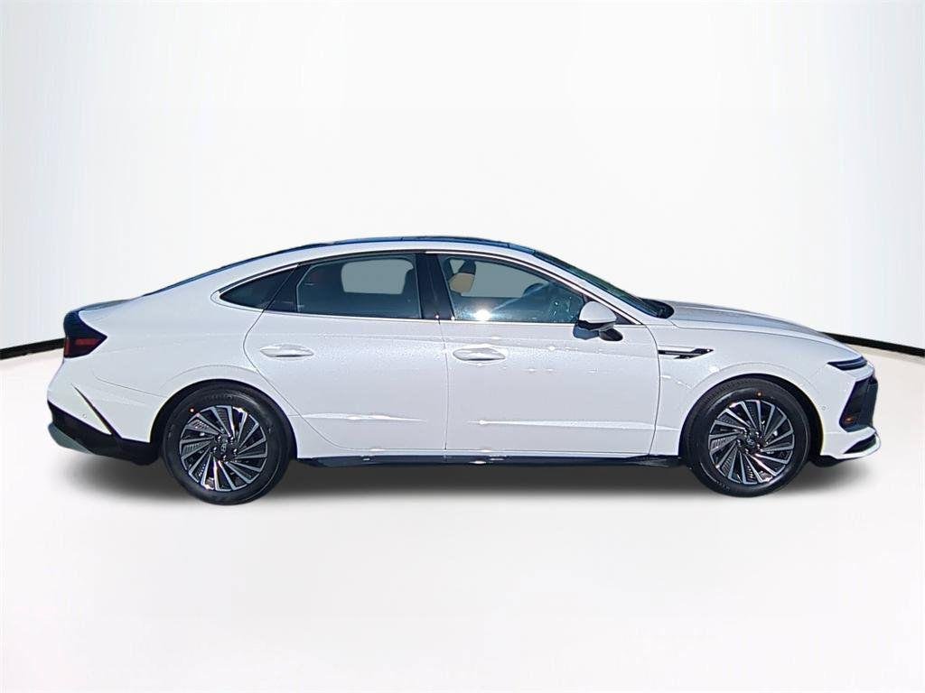 New 2026 White Hyundai Limited image 4