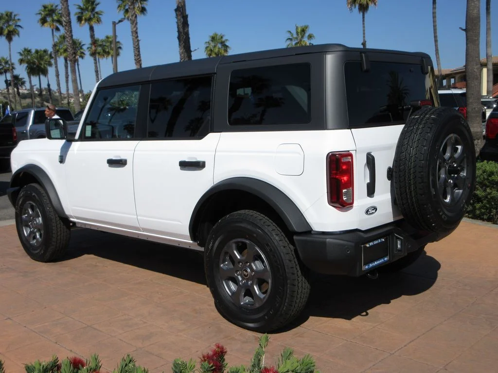 New 2026 Oxford White Ford Big Bend image 2