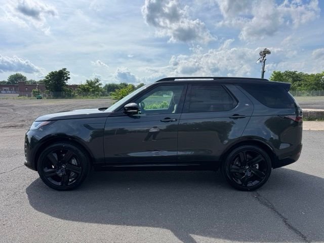 New 2026 Carpathian Grey Land Rover Dynamic SE image 2
