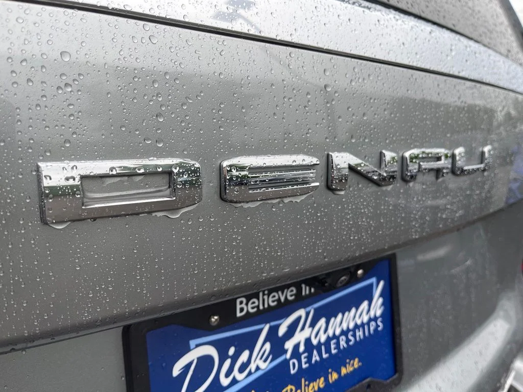 Used 2025 Silver GMC Denali image 23