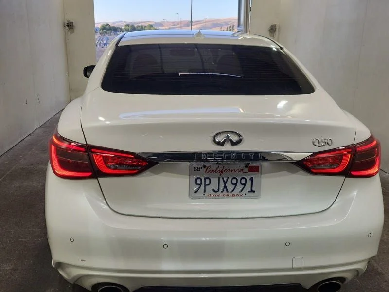 Used 2024 Majestic White INFINITI LUXE image 4