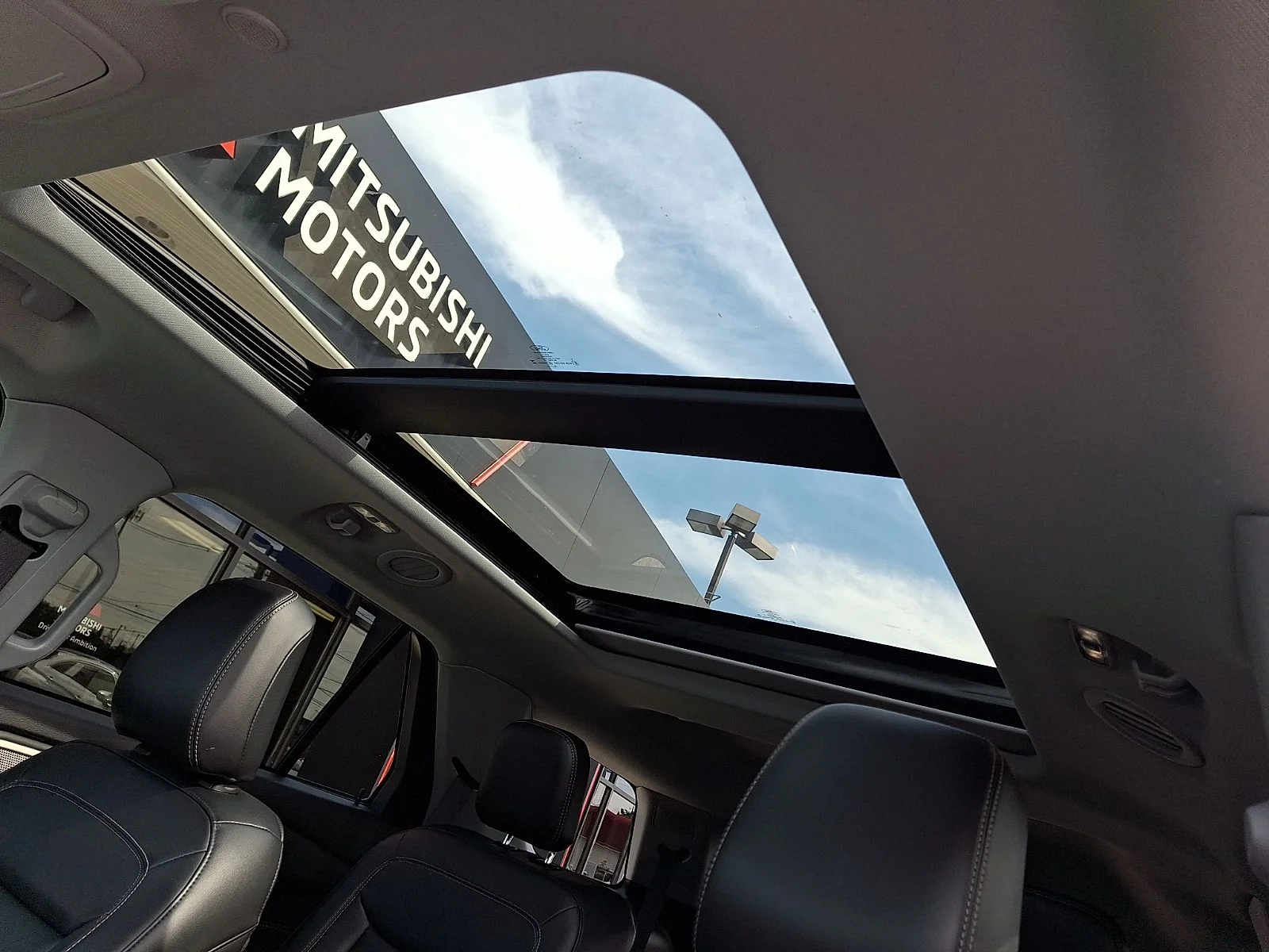 Used 2023 White Ford XLT image 13