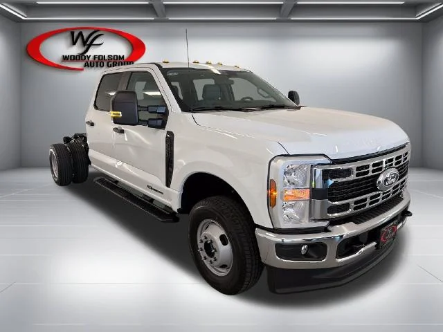 New 2027 Oxford White Ford F-350® XL image 19