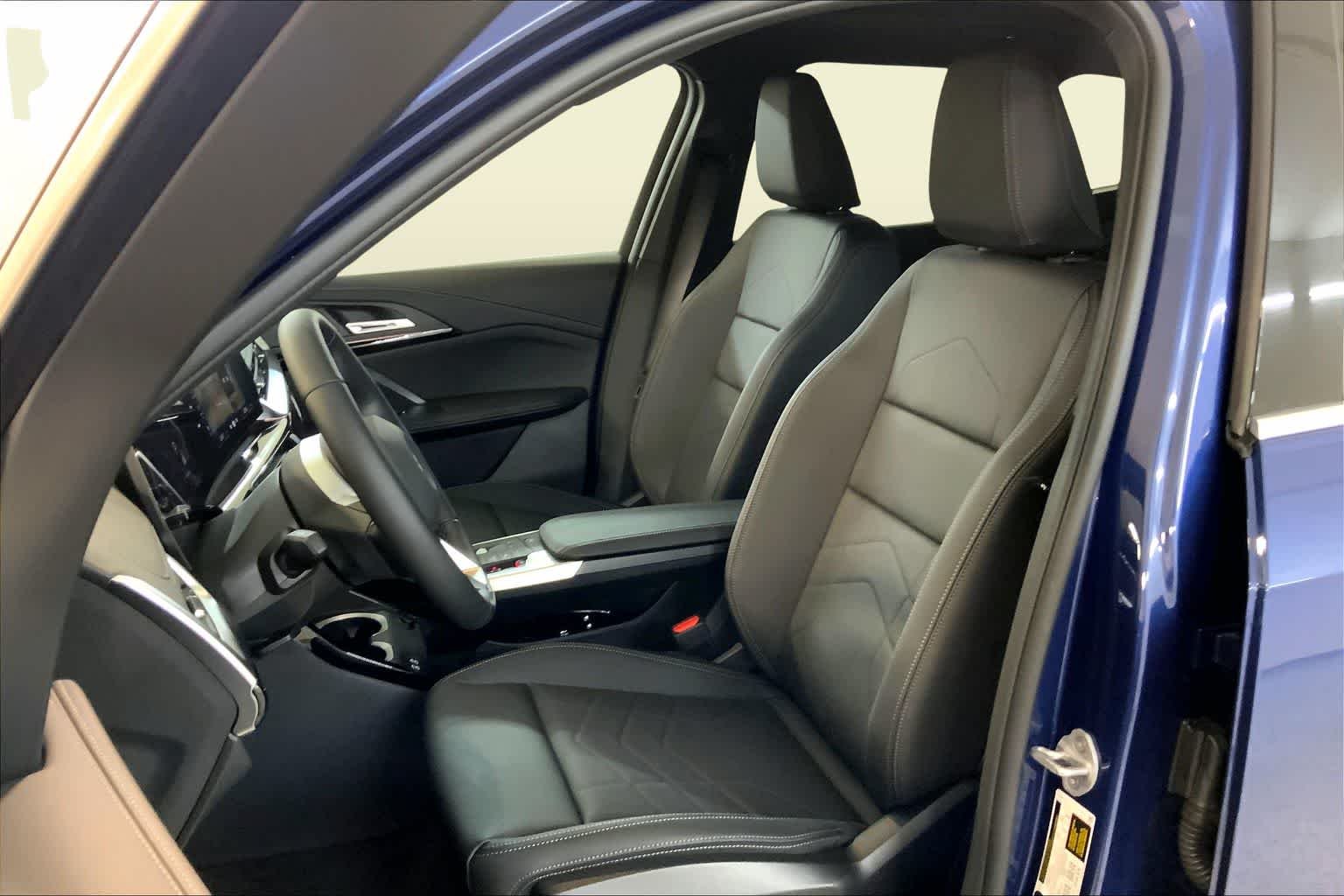 Used 2025 Phytonic Blue Metallic BMW xDrive28i image 9