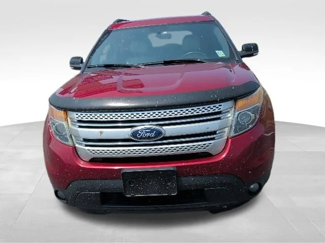Used 2015 Red Ford XLT image 8