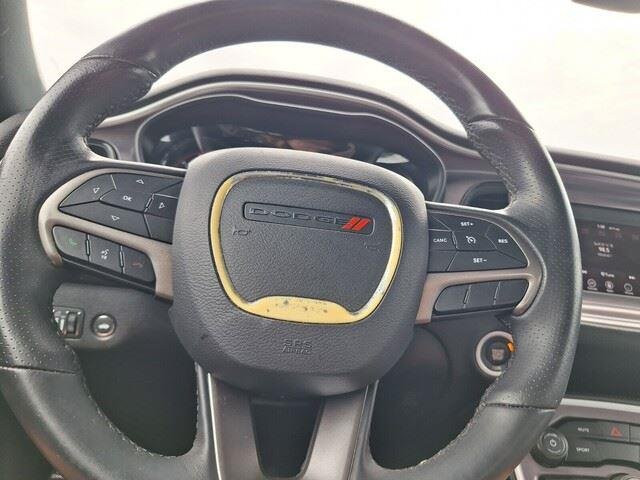 Used 2019 Granite Pearlcoat Dodge SXT image 16