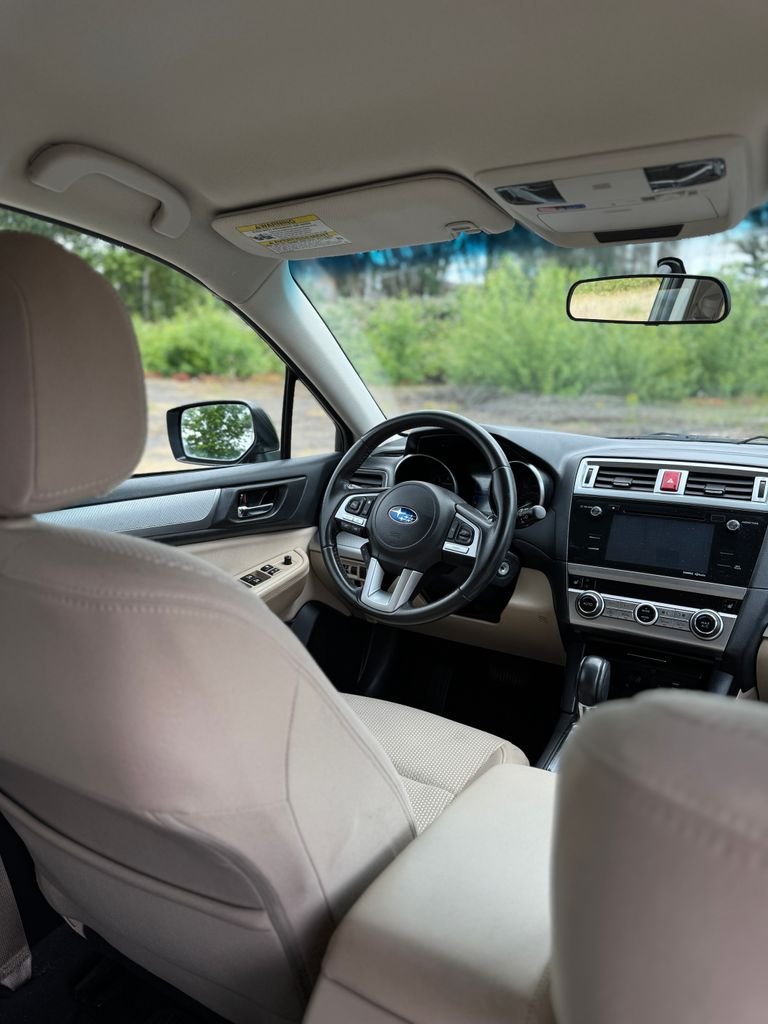 Used 2017 Wilderness Green Metallic Subaru 2.5i Premium image 27