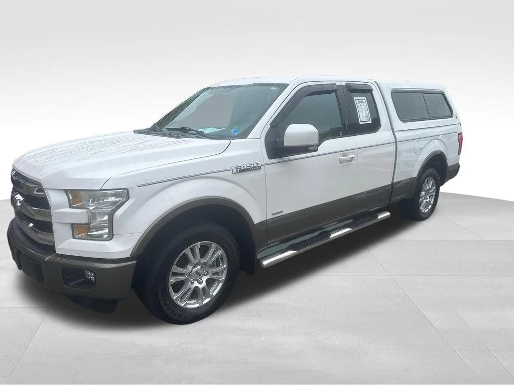 Used 2015  Ford Lariat image 3