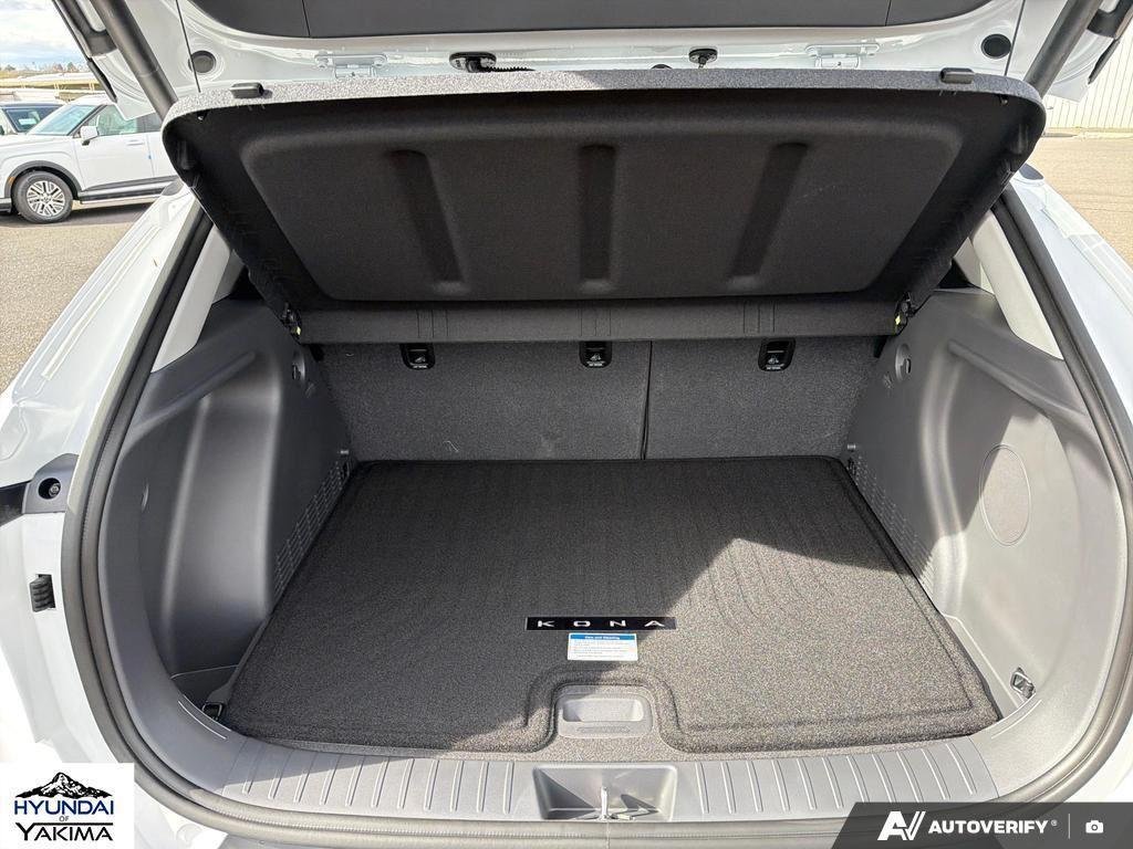 New 2026 Atlas White Hyundai Limited AWD image 12