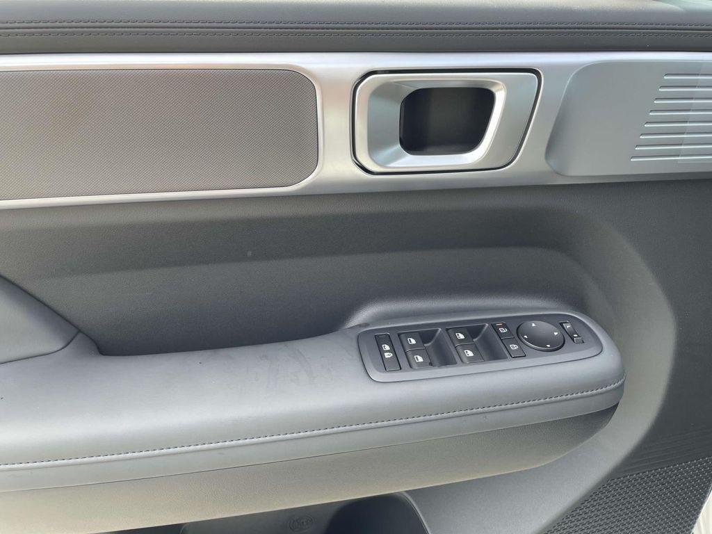 2026 Hyundai Santa Fe SEL - Photo 15