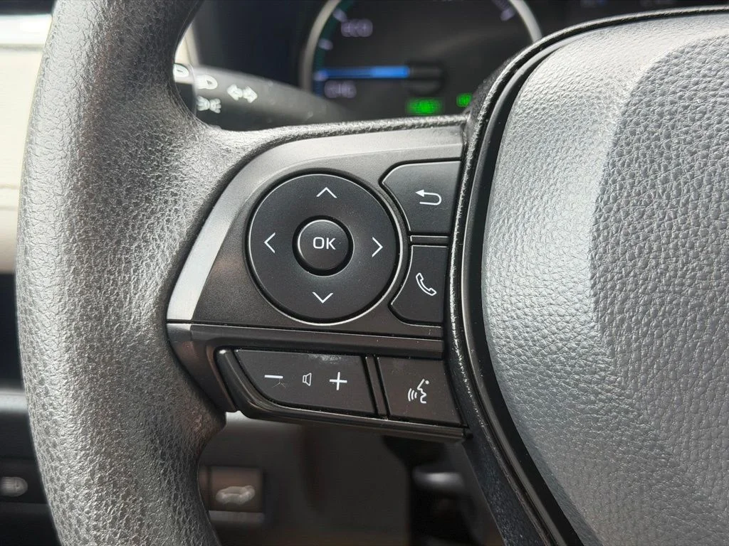 Used 2022 Gray Toyota XLE image 18