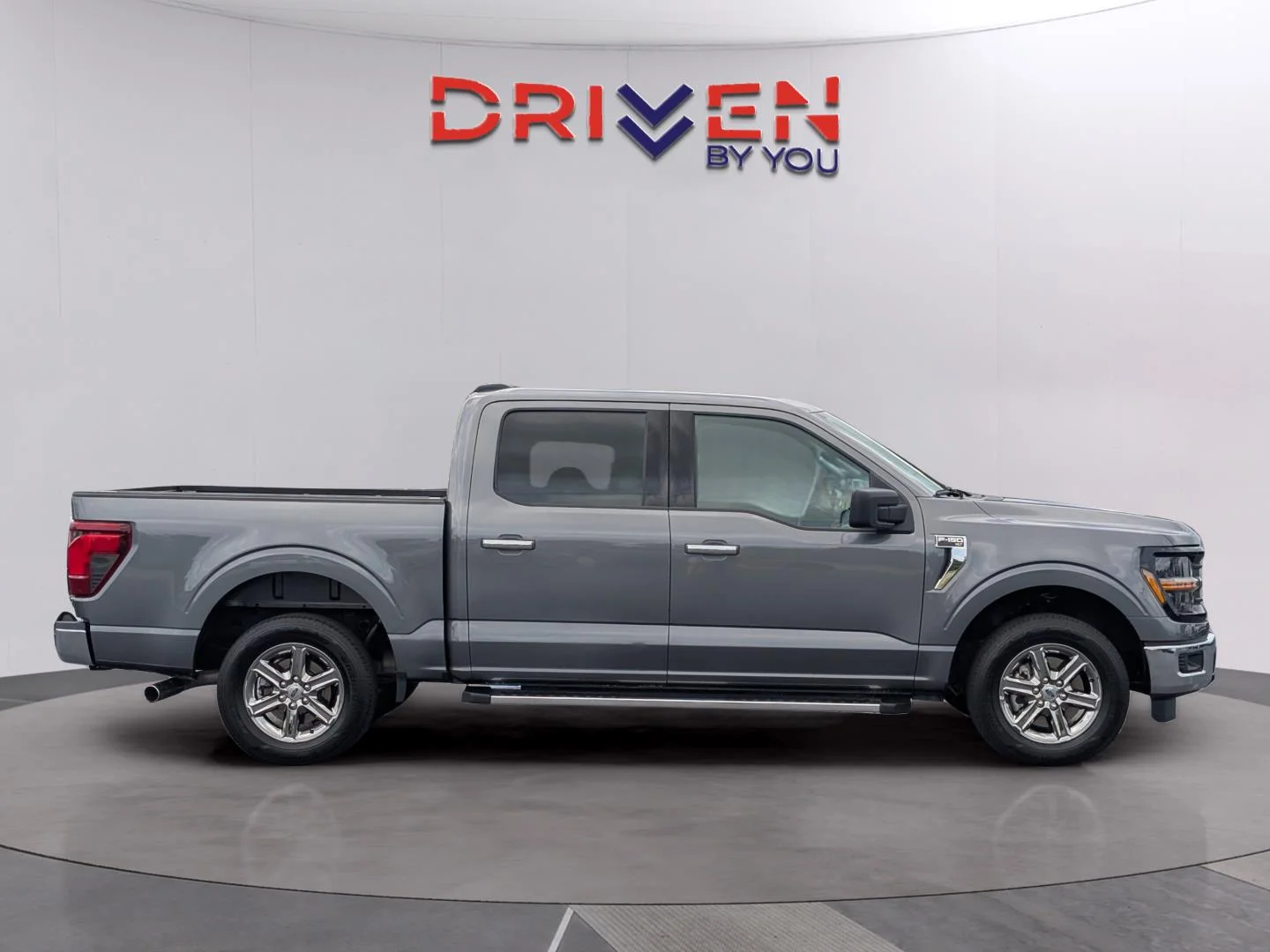 Used 2025 Carbonized Gray Ford XLT image 7