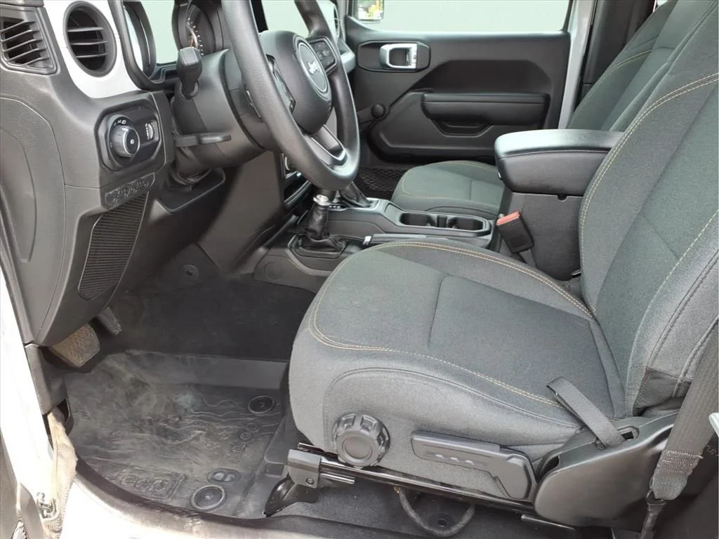 Used 2024 Silver Jeep Sport image 16