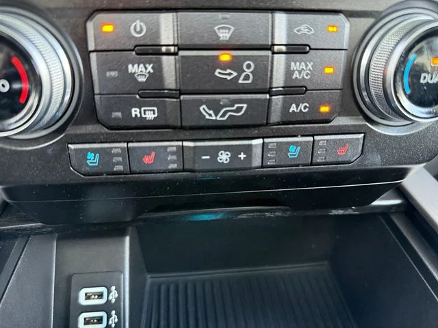 Used 2018 Silver Ford Platinum image 17