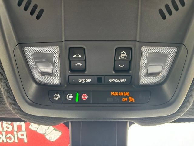 Used 2022 Red Chevrolet RS image 29
