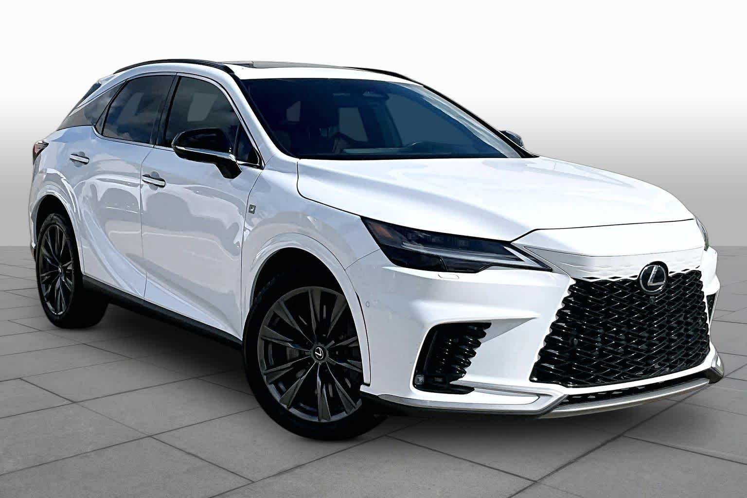 Used 2024 Ultra White Lexus F SPORT Handling image 3