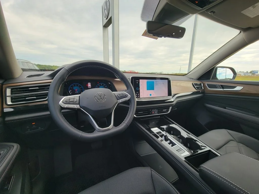 2026 Volkswagen Atlas SE w/Tech - Photo 31