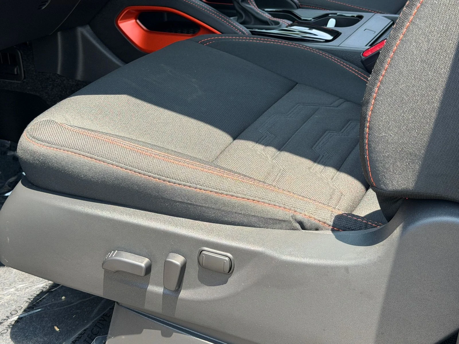 Used 2025 Black Nissan PRO-4X image 38