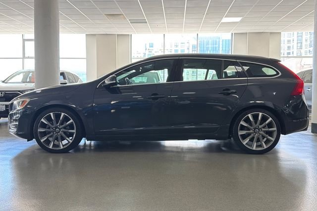 Used 2015 Gray Metallic Volvo T5 Premier image 10