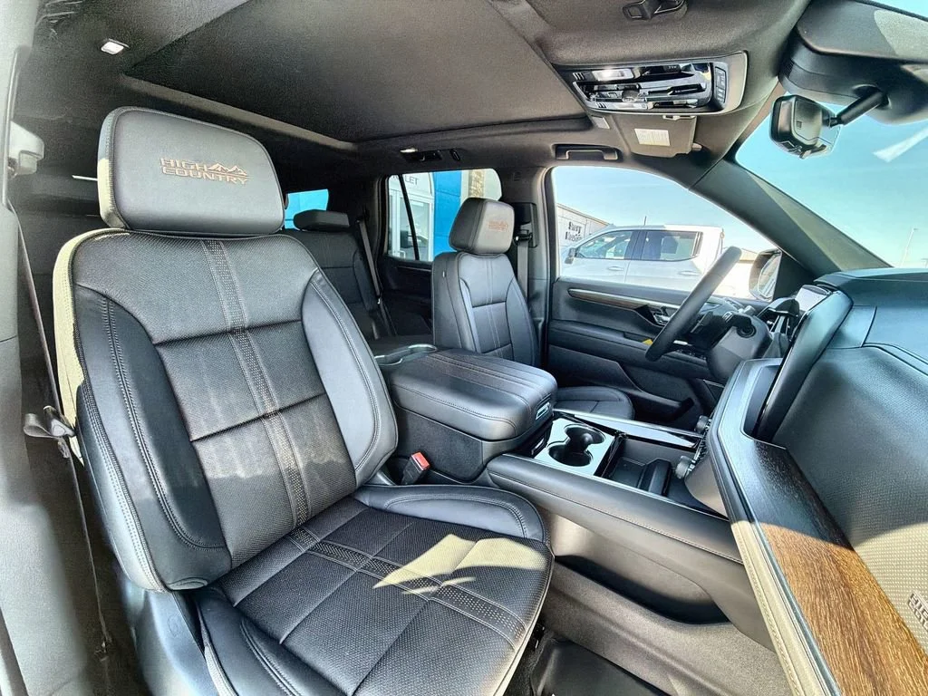 2026 Chevrolet Tahoe High Country - Photo 12